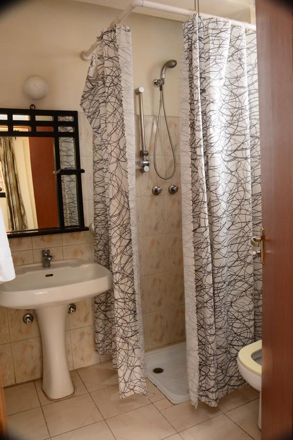 The Hive Guest House Adis Abeba Exterior foto